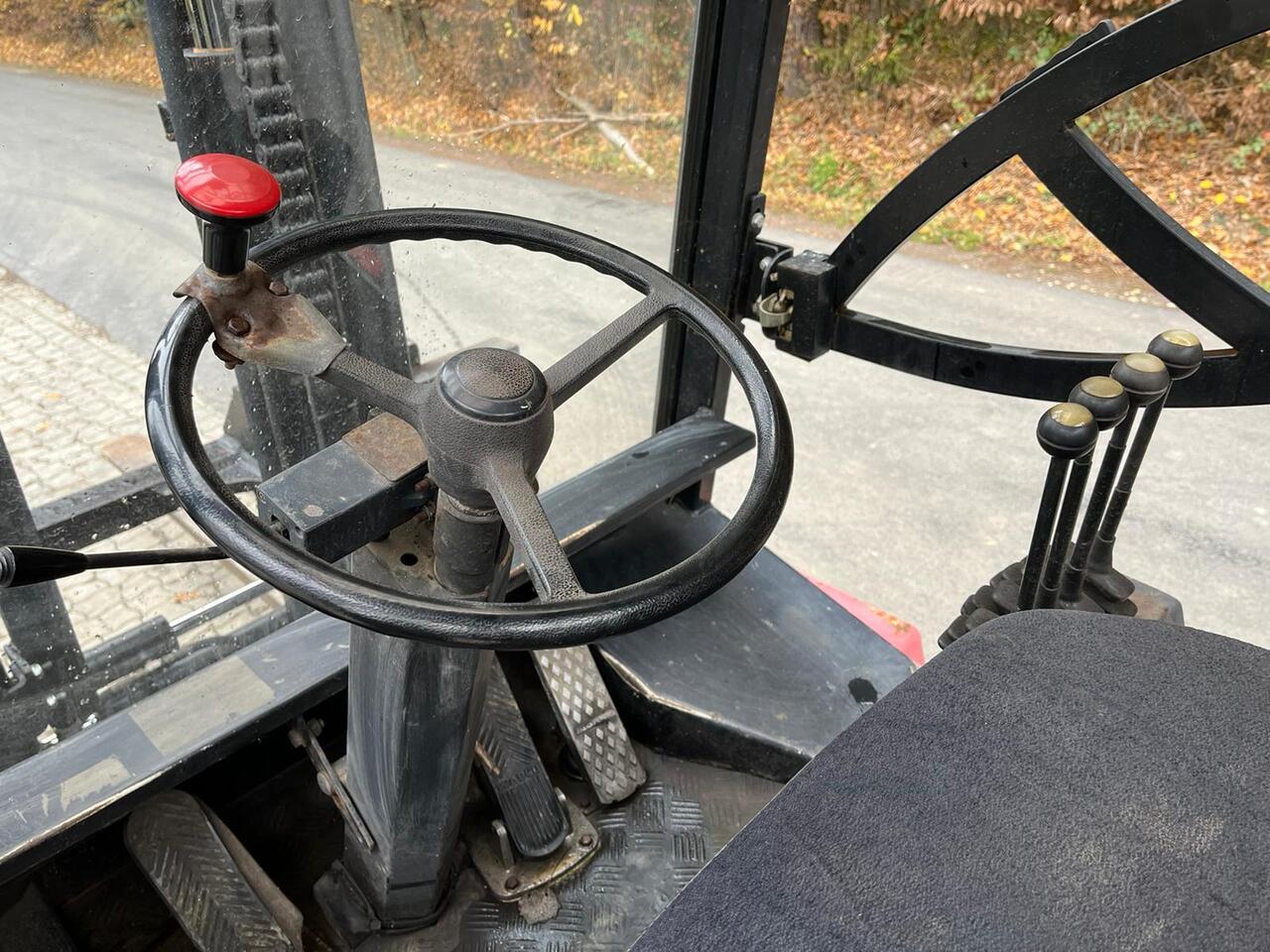 Chariot élévateur CLARK DPL 60: photos 12