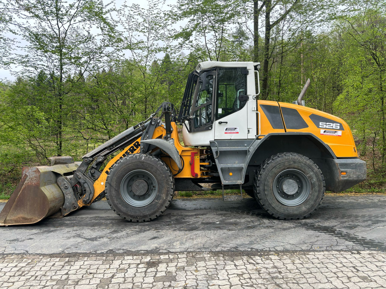 LIEBHERR L 526 - Chargeuse sur pneus: photos 1 LIEBHERR L 526 - Chargeuse sur pneus: photos 1