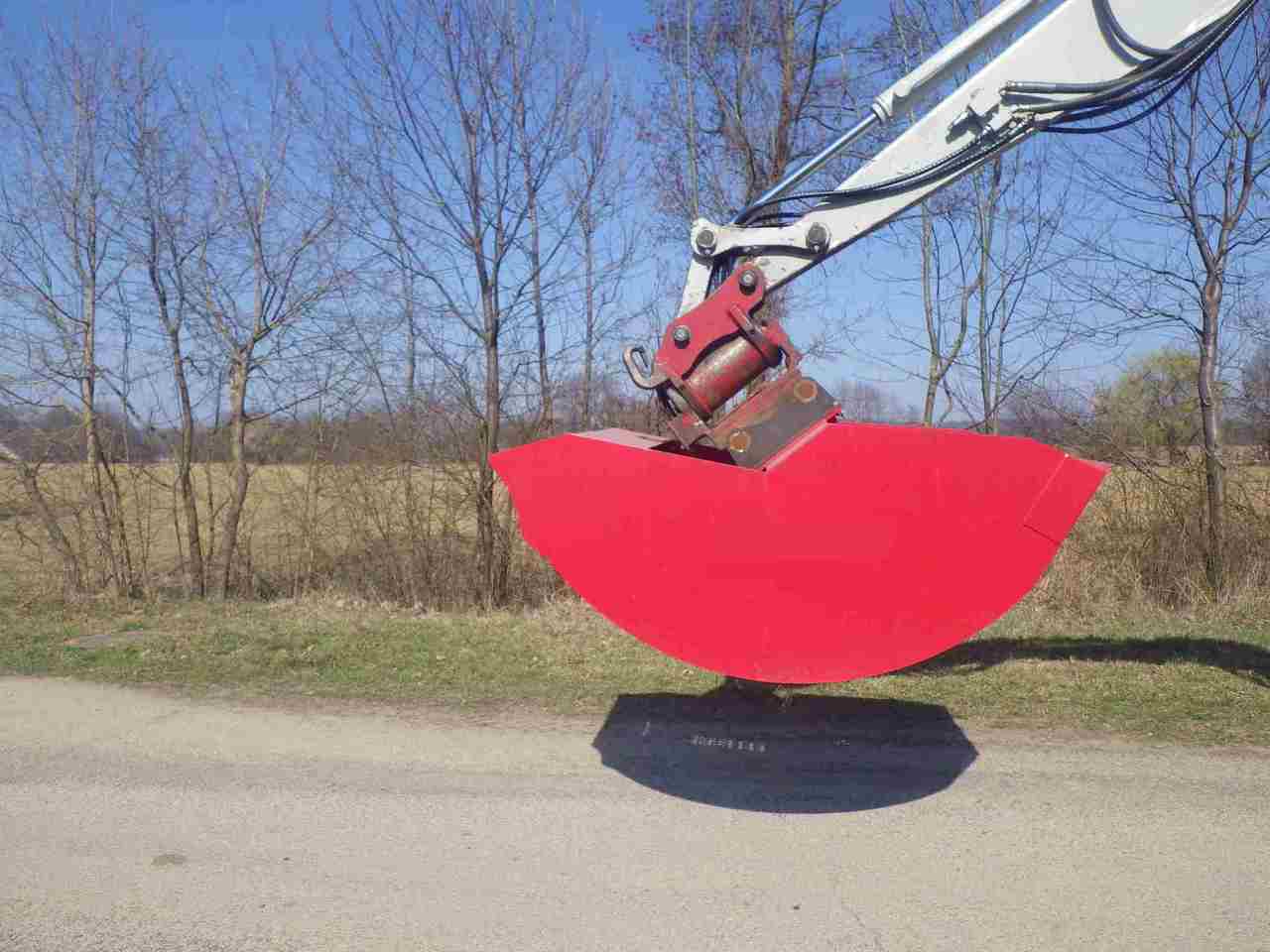 LSB 1000-02 screening bucket - Godet pour Mini pelle: photos 1 LSB 1000-02 screening bucket - Godet pour Mini pelle: photos 1