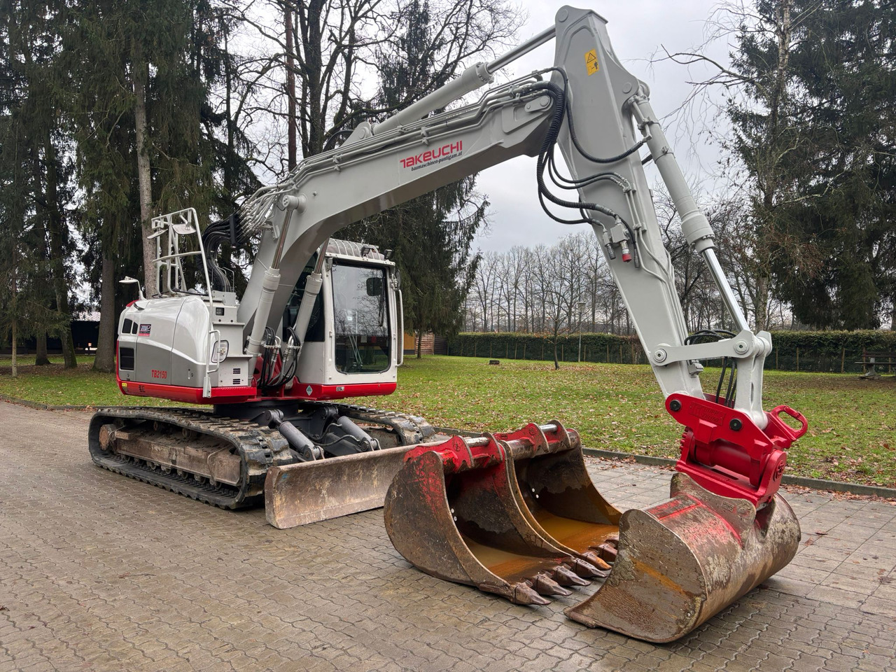 TAKEUCHI TB 2150 R - Pelle sur chenille: photos 4 TAKEUCHI TB 2150 R - Pelle sur chenille: photos 4