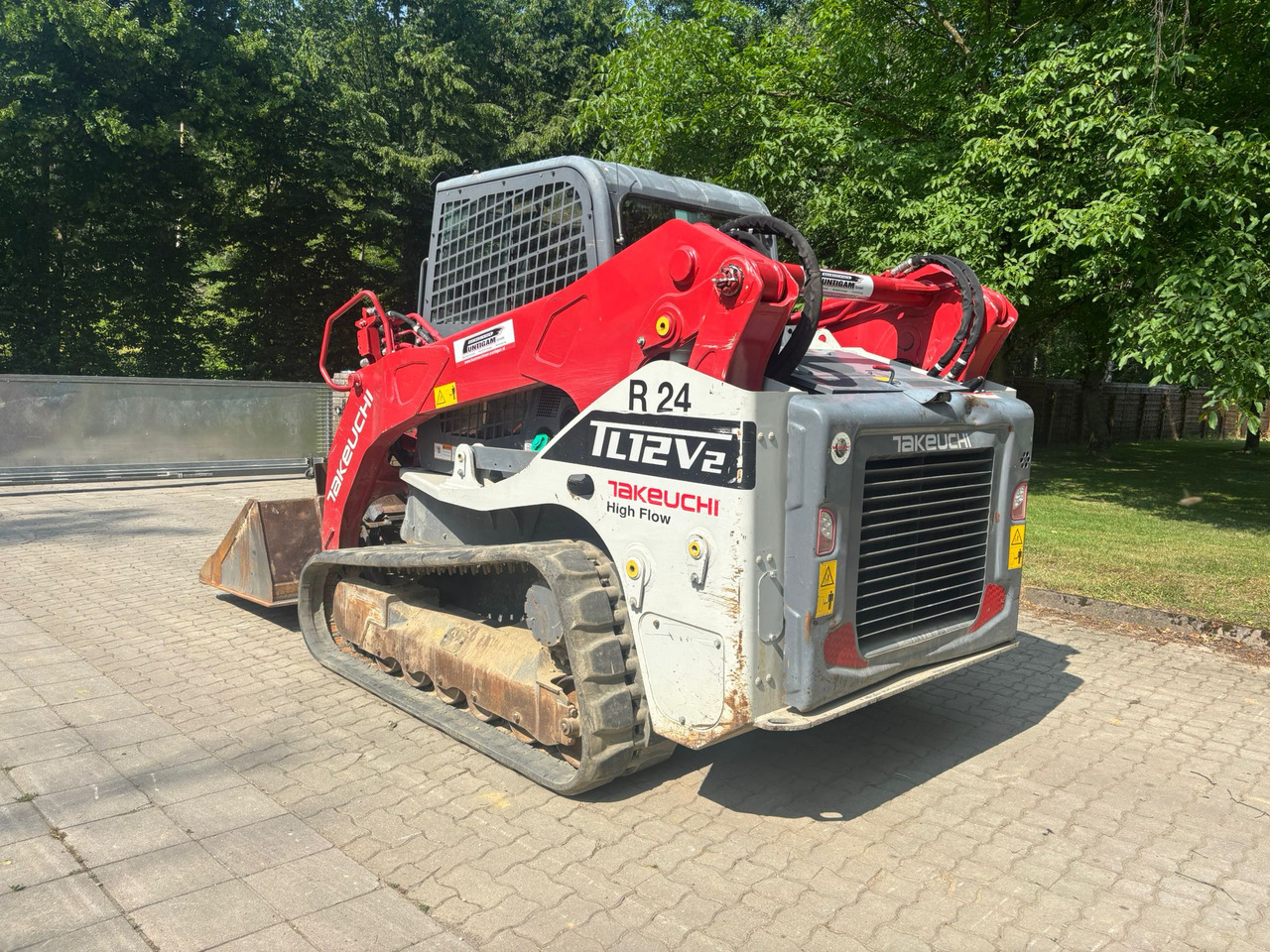 TAKEUCHI TL 12 V-2 - Chargeuse compacte sur chenilles: photos 5 TAKEUCHI TL 12 V-2 - Chargeuse compacte sur chenilles: photos 5