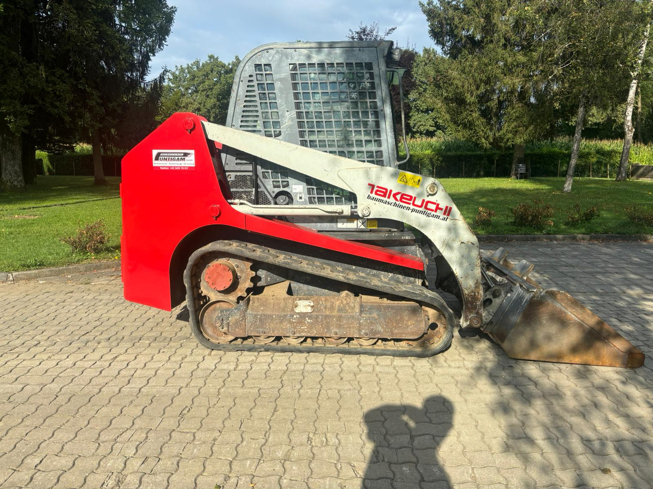 TAKEUCHI TL 230 - Mini chargeuse: photos 1 TAKEUCHI TL 230 - Mini chargeuse: photos 1