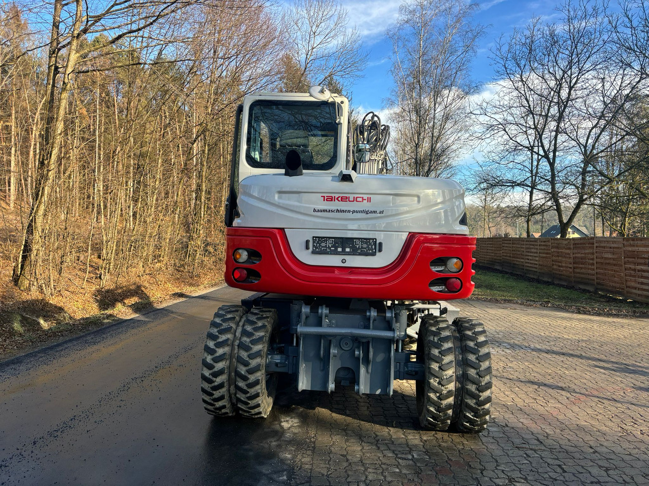 Takeuchi TB 295 W - Pelle sur pneus: photos 5 Takeuchi TB 295 W - Pelle sur pneus: photos 5