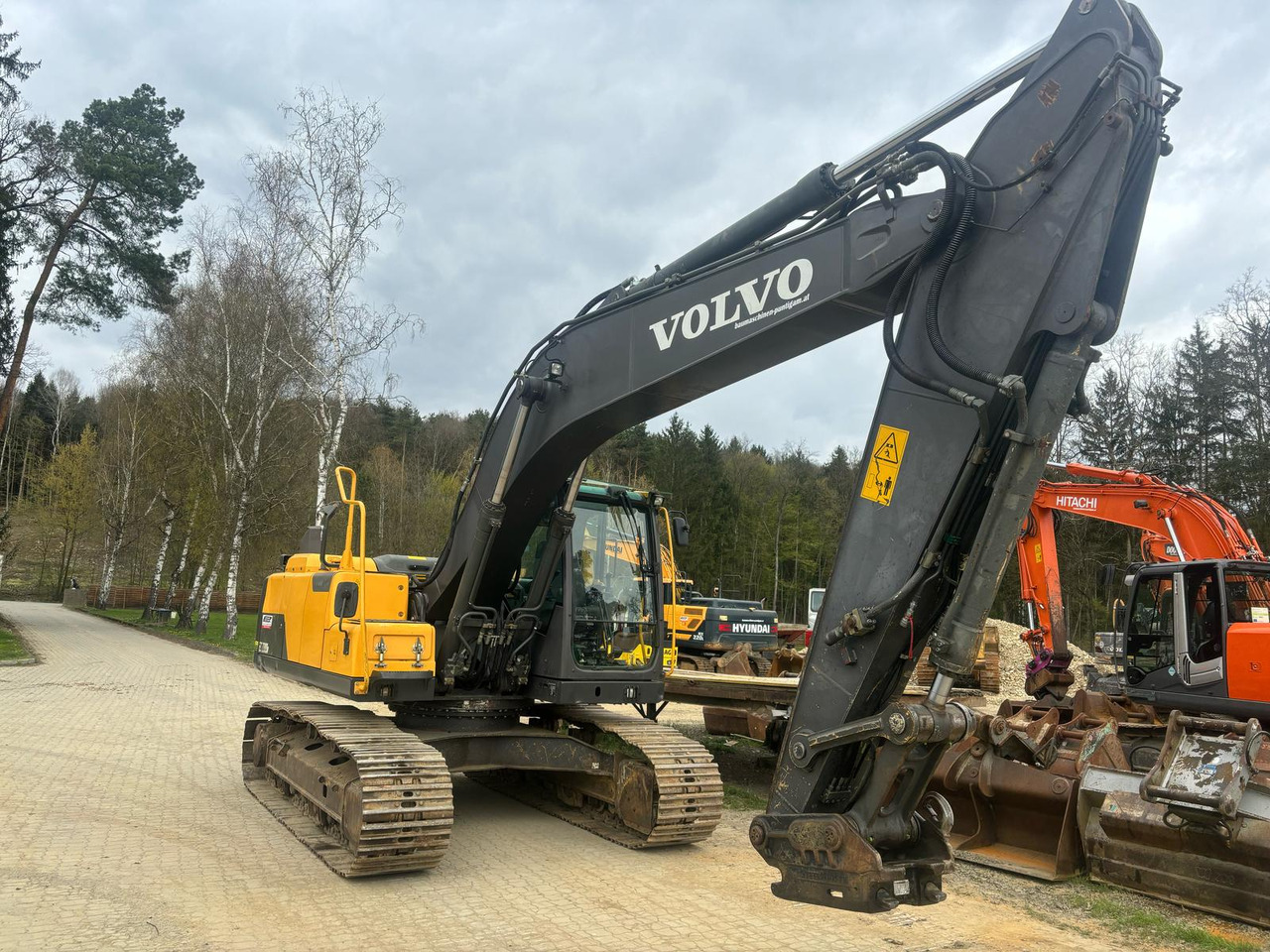 Volvo EC 220 DN - Pelle sur chenille: photos 3 Volvo EC 220 DN - Pelle sur chenille: photos 3