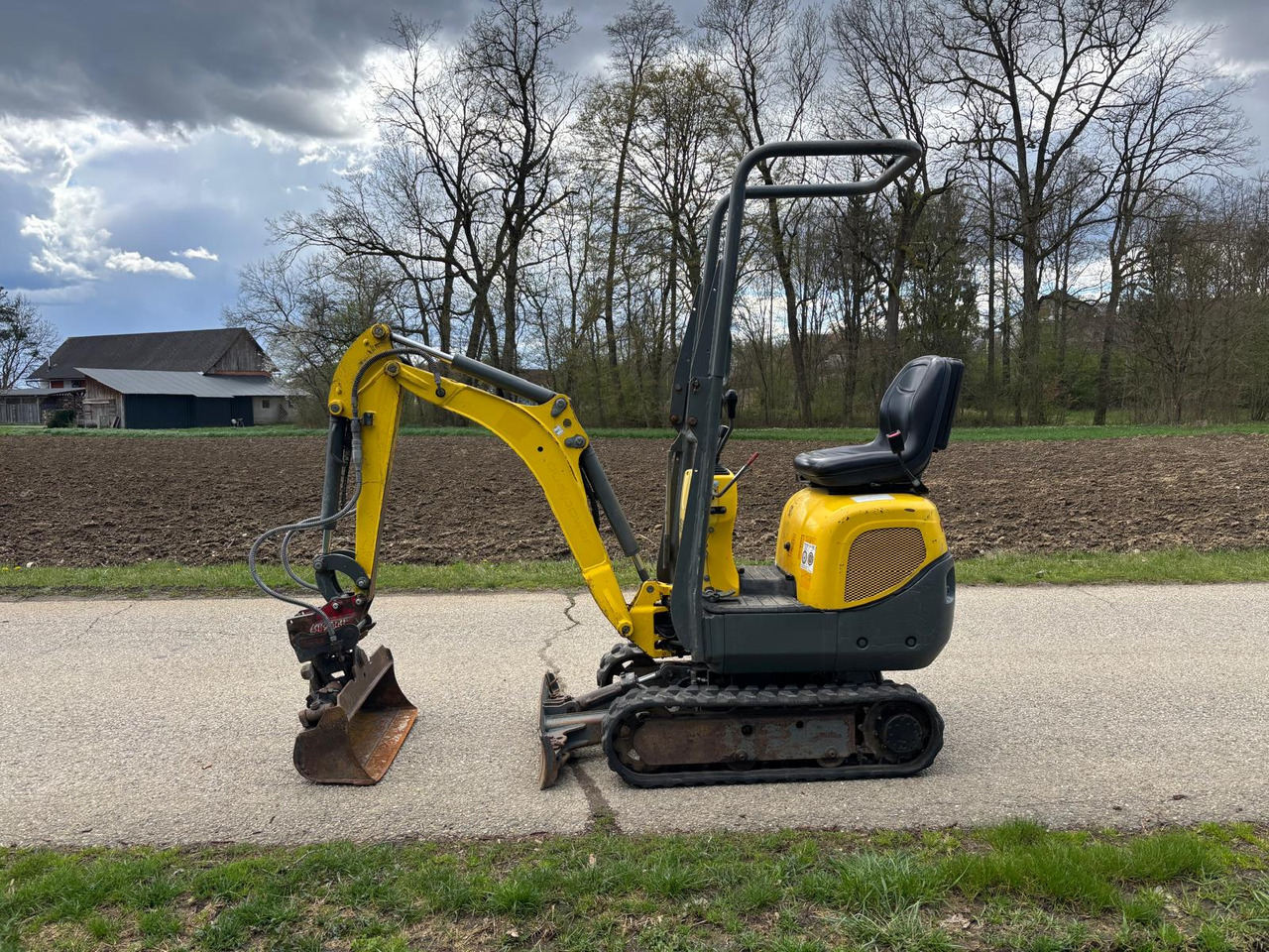 WACKER Neuson 803 - Mini pelle: photos 1 WACKER Neuson 803 - Mini pelle: photos 1