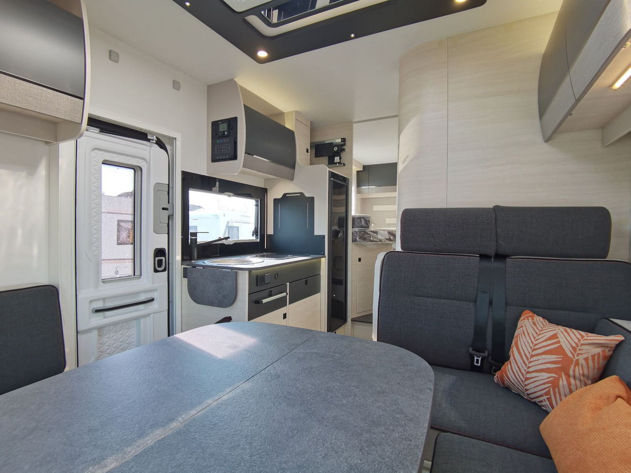 Chausson 627 TITANIUM /-2026- / 165PS - 8G. AUTOMATIK - Camping-car profilé: photos 4 Chausson 627 TITANIUM /-2026- / 165PS - 8G. AUTOMATIK - Camping-car profilé: photos 4