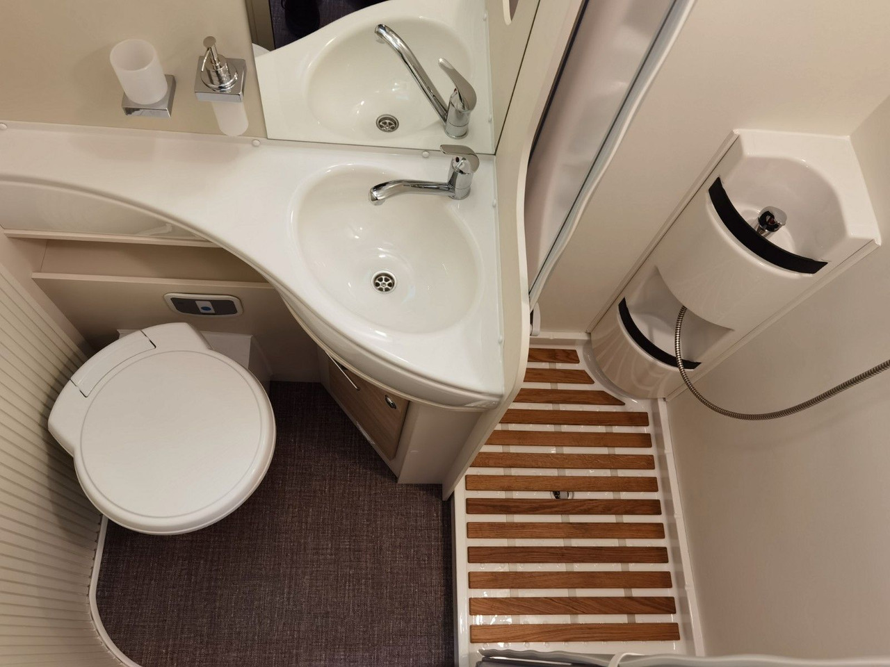 Camping-car capucine Eura Mobil ACTIVA ONE 630 LS / -2025- / 140PS / RAUMWUNDER: photos 22