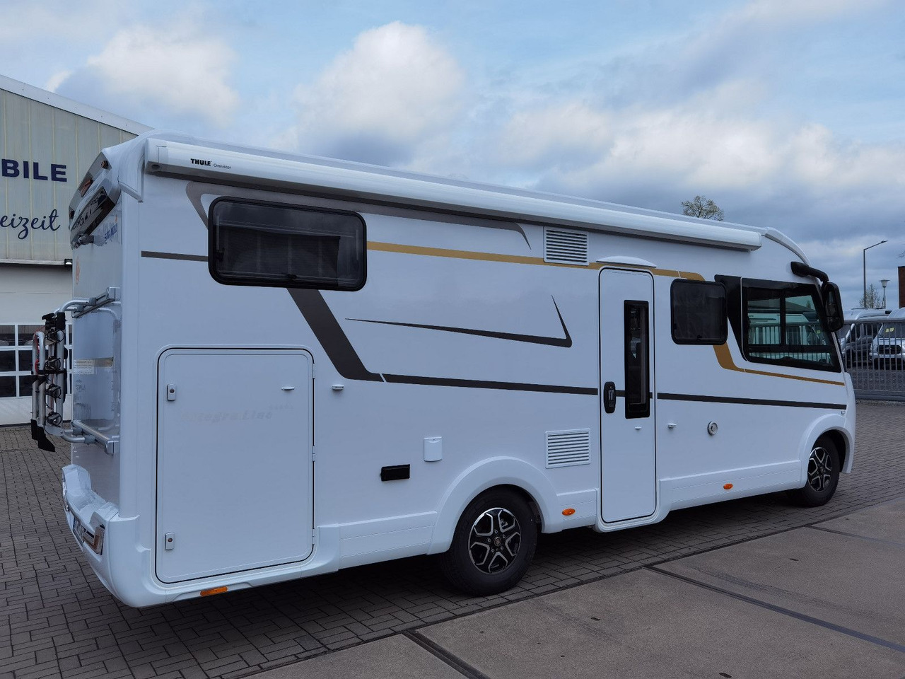 Eura Mobil INTEGRA LINE 720 EF - MOD. 2025 /180 PS/9G.AUTOM - Camping-car intégral: photos 4 Eura Mobil INTEGRA LINE 720 EF - MOD. 2025 /180 PS/9G.AUTOM - Camping-car intégral: photos 4