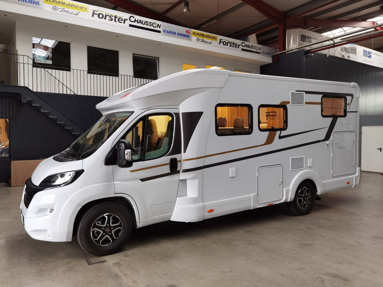 Crédit-bail  Eura Mobil PROFILA T 695 EB / 140PS/ MONDIAL / EINZELBETTEN Eura Mobil PROFILA T 695 EB / 140PS/ MONDIAL / EINZELBETTEN: photos 6