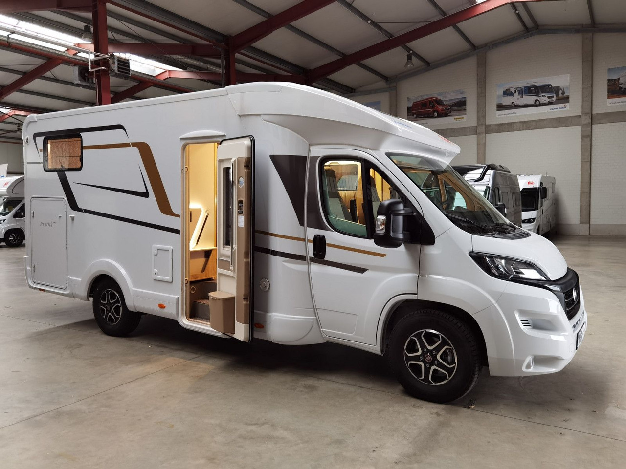 Crédit-bail  Eura Mobil PROFILA T 695 EB / 140PS/ MONDIAL / EINZELBETTEN Eura Mobil PROFILA T 695 EB / 140PS/ MONDIAL / EINZELBETTEN: photos 9