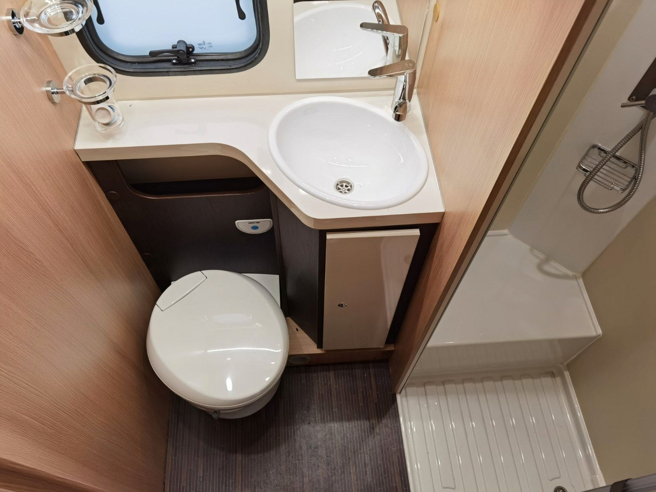 Camping-car capucine Forster A 699 HB /140PS / ZUBEHÖR - PAKET / 6x SITZP.: photos 22