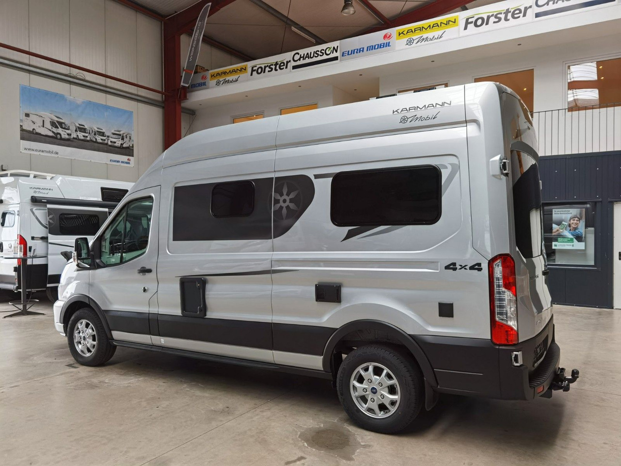 Karmann DEXTER 570 / 170PS-4x4 /SOLAR/ AHK/ EINZELBETTEN - Fourgon aménagé: photos 5 Karmann DEXTER 570 / 170PS-4x4 /SOLAR/ AHK/ EINZELBETTEN - Fourgon aménagé: photos 5