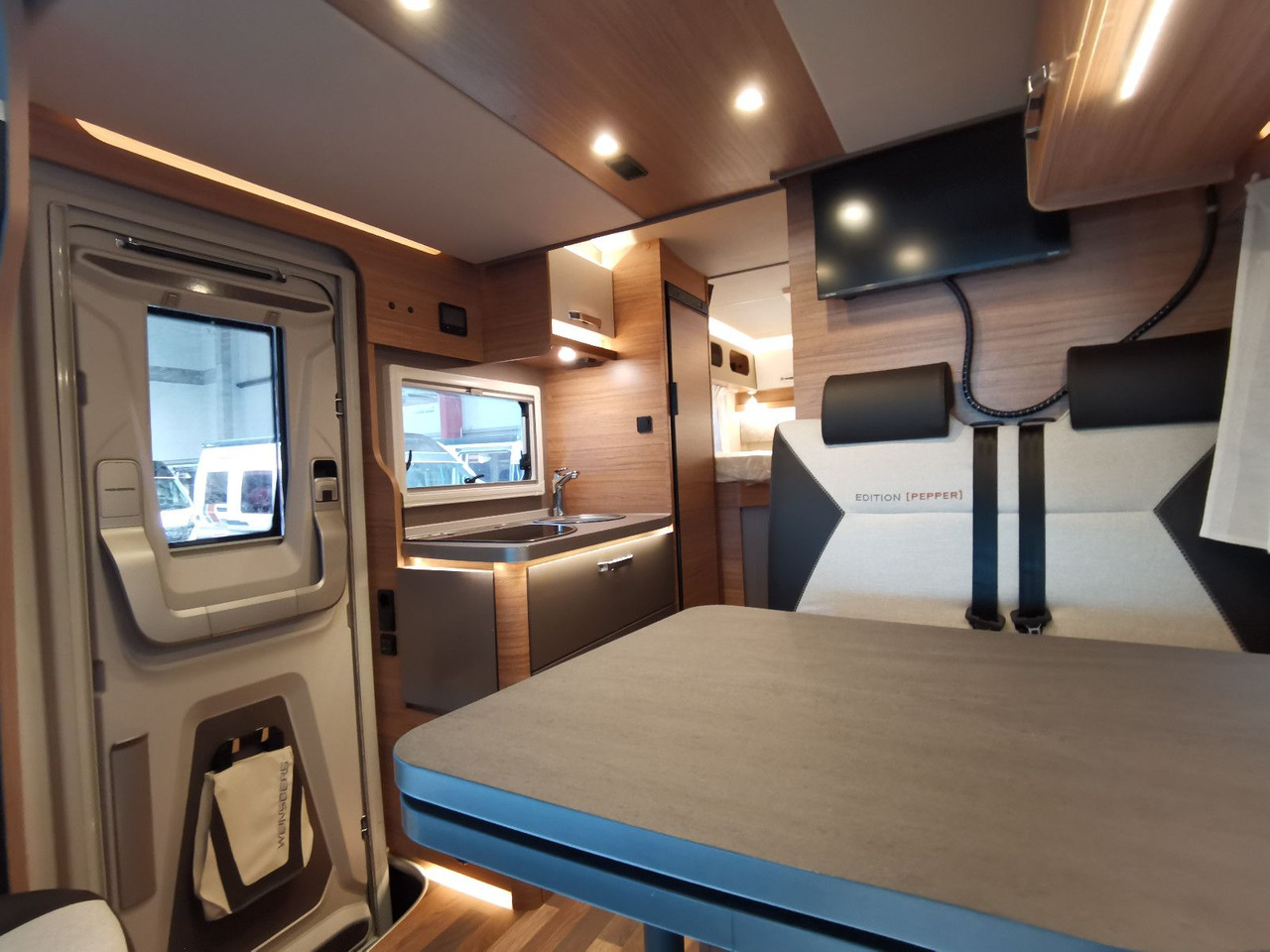 Crédit-bail Weinsberg CARACOMPACT SUITE 640 MEG PEPPER / - MODELL 2025 Weinsberg CARACOMPACT SUITE 640 MEG PEPPER / - MODELL 2025 Weinsberg CARACOMPACT SUITE 640 MEG PEPPER / - MODELL 2025 Weinsberg CARACOMPACT SUITE 640 MEG PEPPER / - MODELL 2025: photos 13