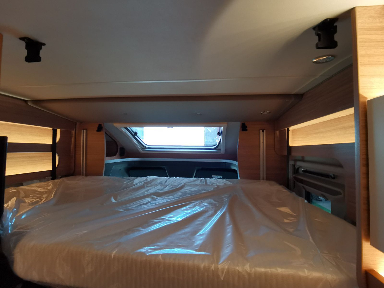 Crédit-bail Weinsberg CARACOMPACT SUITE 640 MEG PEPPER / - MODELL 2025 Weinsberg CARACOMPACT SUITE 640 MEG PEPPER / - MODELL 2025 Weinsberg CARACOMPACT SUITE 640 MEG PEPPER / - MODELL 2025 Weinsberg CARACOMPACT SUITE 640 MEG PEPPER / - MODELL 2025: photos 14