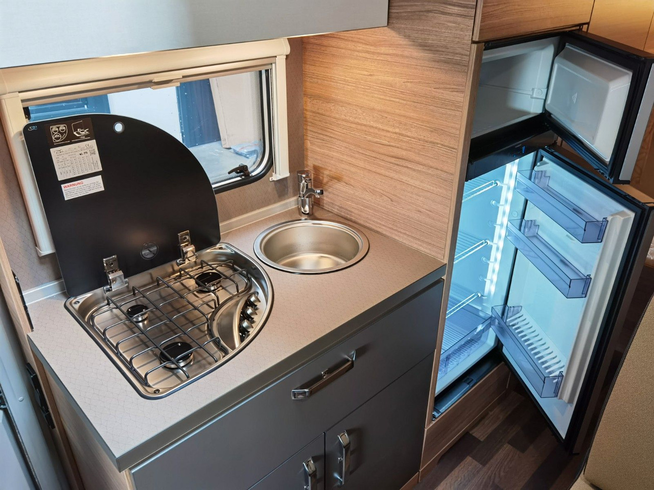 Camping-car capucine Weinsberg CARAHOME 600 DKG / 140PS / ETAGENBETTEN / 5xPERS: photos 18 Camping-car capucine Weinsberg CARAHOME 600 DKG / 140PS / ETAGENBETTEN / 5xPERS: photos 18