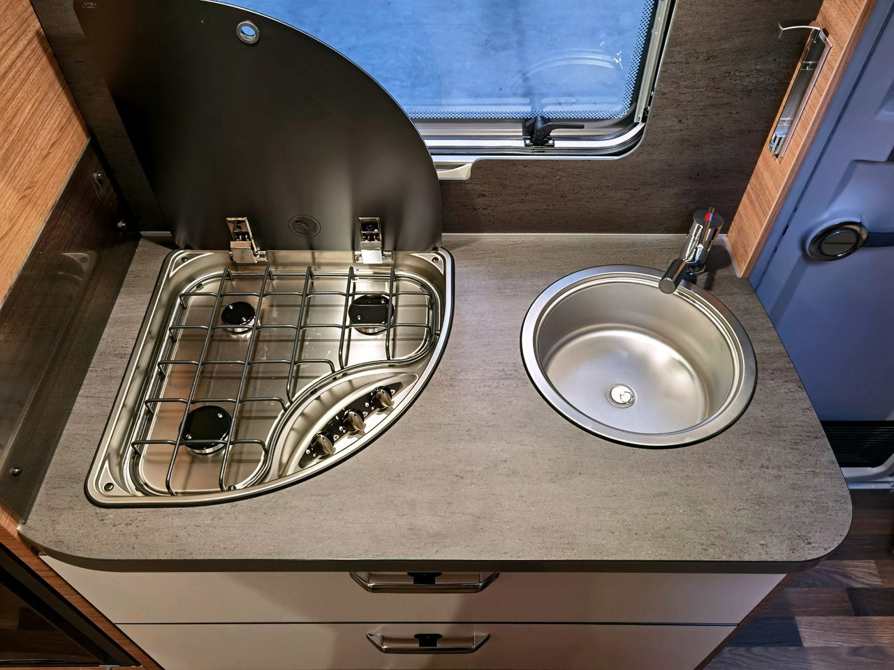 Caravane Weinsberg CARAONE 500 FDK EDITION HOT /-2025-/ETAGENBETTEN: photos 17