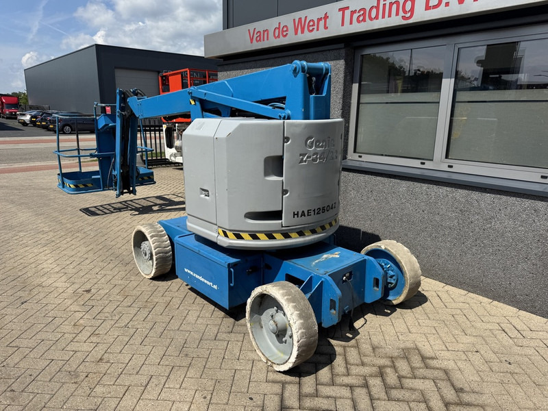 Genie Z-34/22N Knikarmhoogwerker / Arbeitsbuhne 12.5M werkhoogte 2000 - Nacelle articulée: photos 4 Genie Z-34/22N Knikarmhoogwerker / Arbeitsbuhne 12.5M werkhoogte 2000 - Nacelle articulée: photos 4