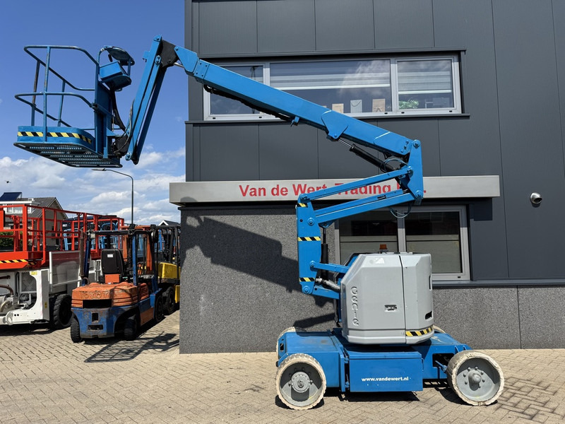 Genie Z-34/22N Knikarmhoogwerker / Arbeitsbuhne 12.5M werkhoogte 2000 - Nacelle articulée: photos 5 Genie Z-34/22N Knikarmhoogwerker / Arbeitsbuhne 12.5M werkhoogte 2000 - Nacelle articulée: photos 5