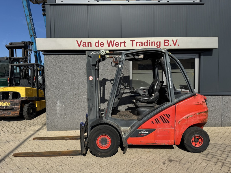Linde H30D-02 Triplo 465 Freelift / Sideshift / VW Diesel 2014 - Chariot élévateur diesel: photos 1 Linde H30D-02 Triplo 465 Freelift / Sideshift / VW Diesel 2014 - Chariot élévateur diesel: photos 1