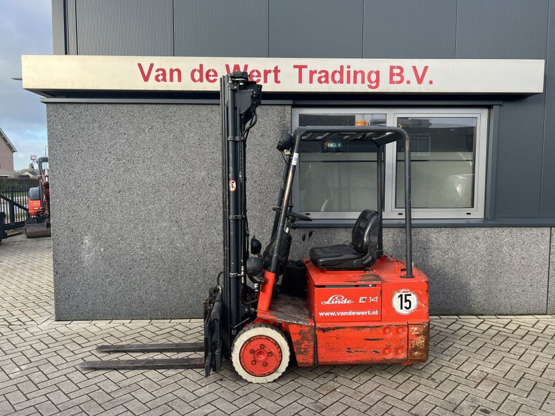 Linde e14 Heftruck Linde E14 Triplo 550 Freelift/Sideshift elektrisch - Chariot élévateur électrique: photos 1 Linde e14 Heftruck Linde E14 Triplo 550 Freelift/Sideshift elektrisch - Chariot élévateur électrique: photos 1