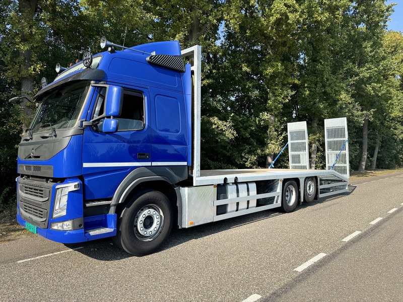 Volvo FM370 6X2 Machine Transporter / Oprij Vrachtwagen 2019 / EURO 6 / 550DKM / Steering Wheel / APK 9-2026 - Camion porte-voitures: photos 3 Volvo FM370 6X2 Machine Transporter / Oprij Vrachtwagen 2019 / EURO 6 / 550DKM / Steering Wheel / APK 9-2026 - Camion porte-voitures: photos 3