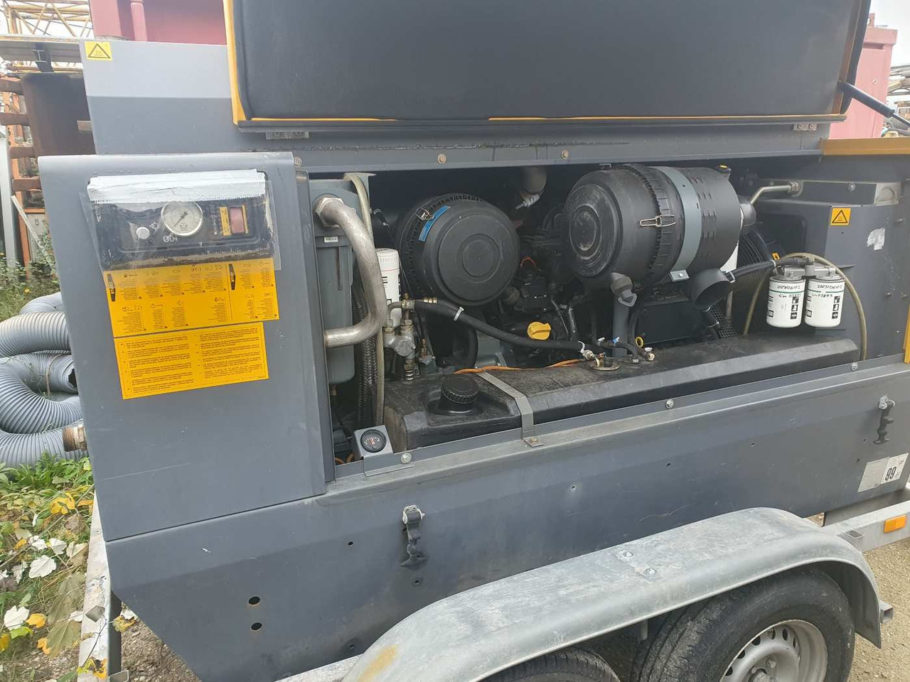 Atlas Copco XAS 186 air compressor - Compresseur d'air: photos 1 Atlas Copco XAS 186 air compressor - Compresseur d'air: photos 1