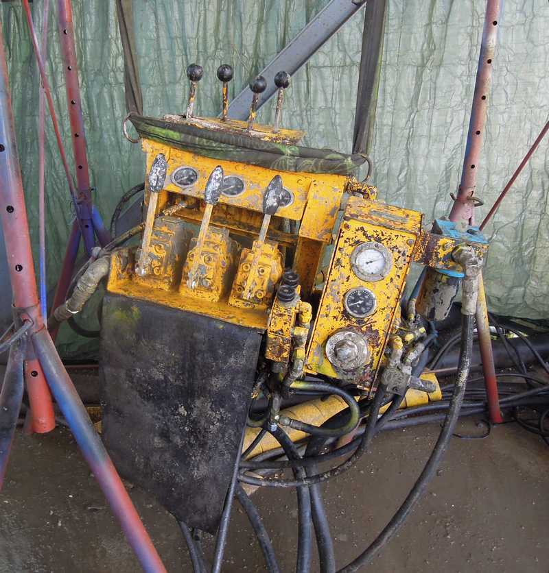 AtlasCopco BUT 6 EH drill boom - Tunnelier: photos 2 AtlasCopco BUT 6 EH drill boom - Tunnelier: photos 2
