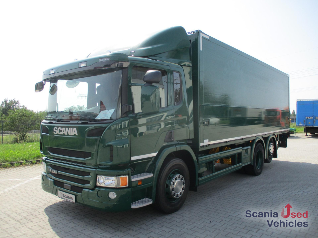 SCANIA P 320 DB6x2*4MLB EWERS Getränkeaufbau, 2 x AHK - Camion pour le transport de boissons: photos 1 SCANIA P 320 DB6x2*4MLB EWERS Getränkeaufbau, 2 x AHK - Camion pour le transport de boissons: photos 1