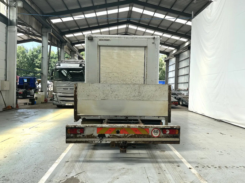 DAF LF 45.180 - Camion grue: photos 4 DAF LF 45.180 - Camion grue: photos 4