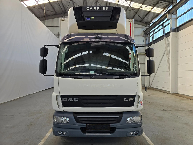 DAF LF 55.220 EURO 5 / CARRIER / MULTITEMPERATUUR / DHOLLANDIA 1500kg - Camion frigorifique: photos 2 DAF LF 55.220 EURO 5 / CARRIER / MULTITEMPERATUUR / DHOLLANDIA 1500kg - Camion frigorifique: photos 2