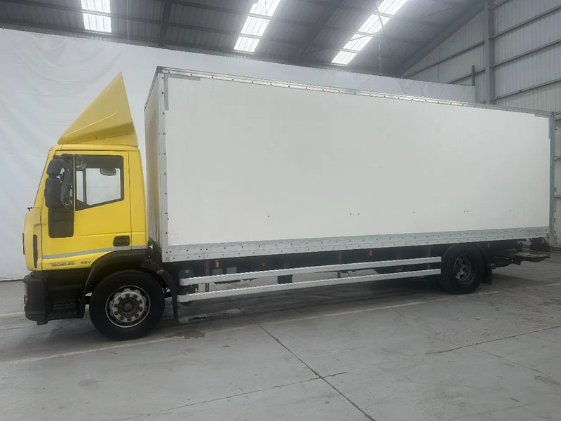 Iveco Eurocargo 190EL28 EURO 5 EEV 272000 km - Camion fourgon: photos 2 Iveco Eurocargo 190EL28 EURO 5 EEV 272000 km - Camion fourgon: photos 2