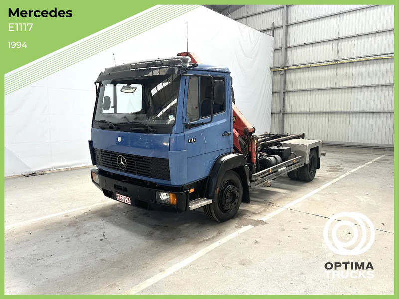 Mercedes-Benz 1117 PALFINGER CRANE / KRAAN / GRUE - Camion grue: photos 1 Mercedes-Benz 1117 PALFINGER CRANE / KRAAN / GRUE - Camion grue: photos 1