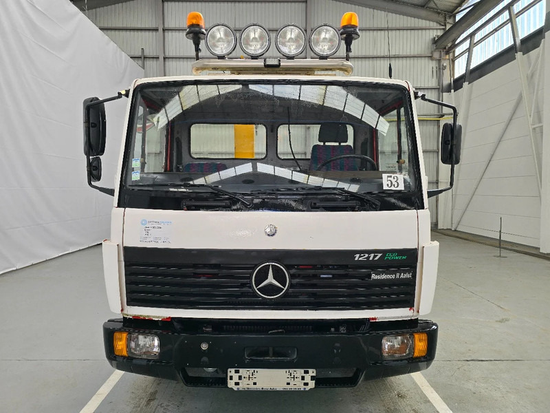 Mercedes-Benz E 1217 - BR 9 / LAMMES - BLATT - SPRING / EFFER KRAAN / DHOLLANDIA - Camion plateau, Camion grue: photos 2 Mercedes-Benz E 1217 - BR 9 / LAMMES - BLATT - SPRING / EFFER KRAAN / DHOLLANDIA - Camion plateau, Camion grue: photos 2