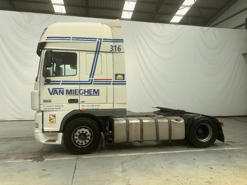 DAF XF 105.410 Superspacecab - Tracteur routier: photos 2 DAF XF 105.410 Superspacecab - Tracteur routier: photos 2
