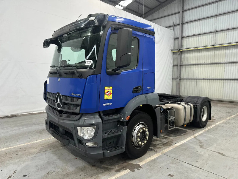 Mercedes-Benz Antos 1833 AIRCO / 352385 km - Tracteur routier: photos 1 Mercedes-Benz Antos 1833 AIRCO / 352385 km - Tracteur routier: photos 1