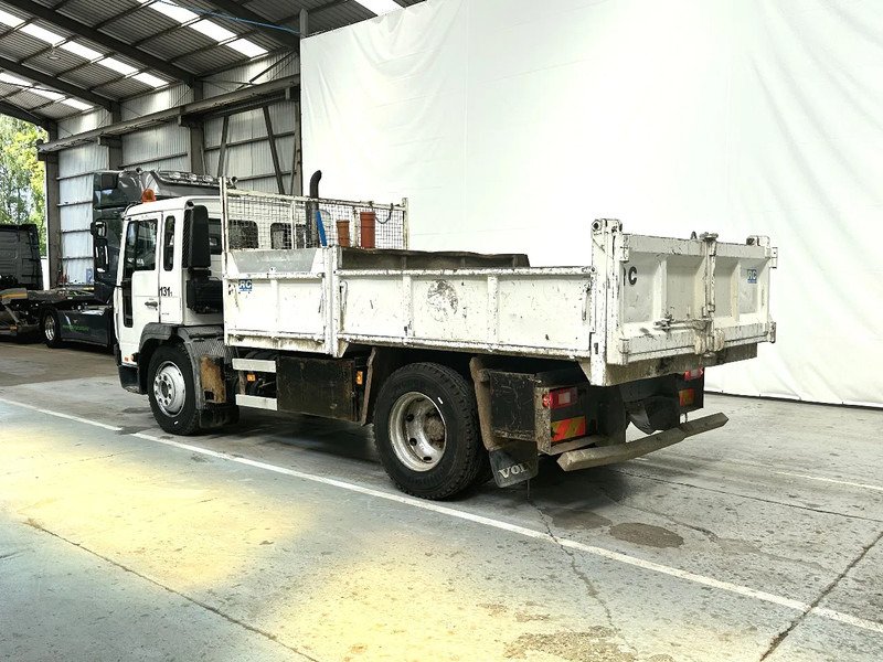 Volvo FL 6 15 / EURO 3 / LAMMES-LAMMES / BLATT-BLATT / SPRING-SPRING - Camion benne: photos 3 Volvo FL 6 15 / EURO 3 / LAMMES-LAMMES / BLATT-BLATT / SPRING-SPRING - Camion benne: photos 3