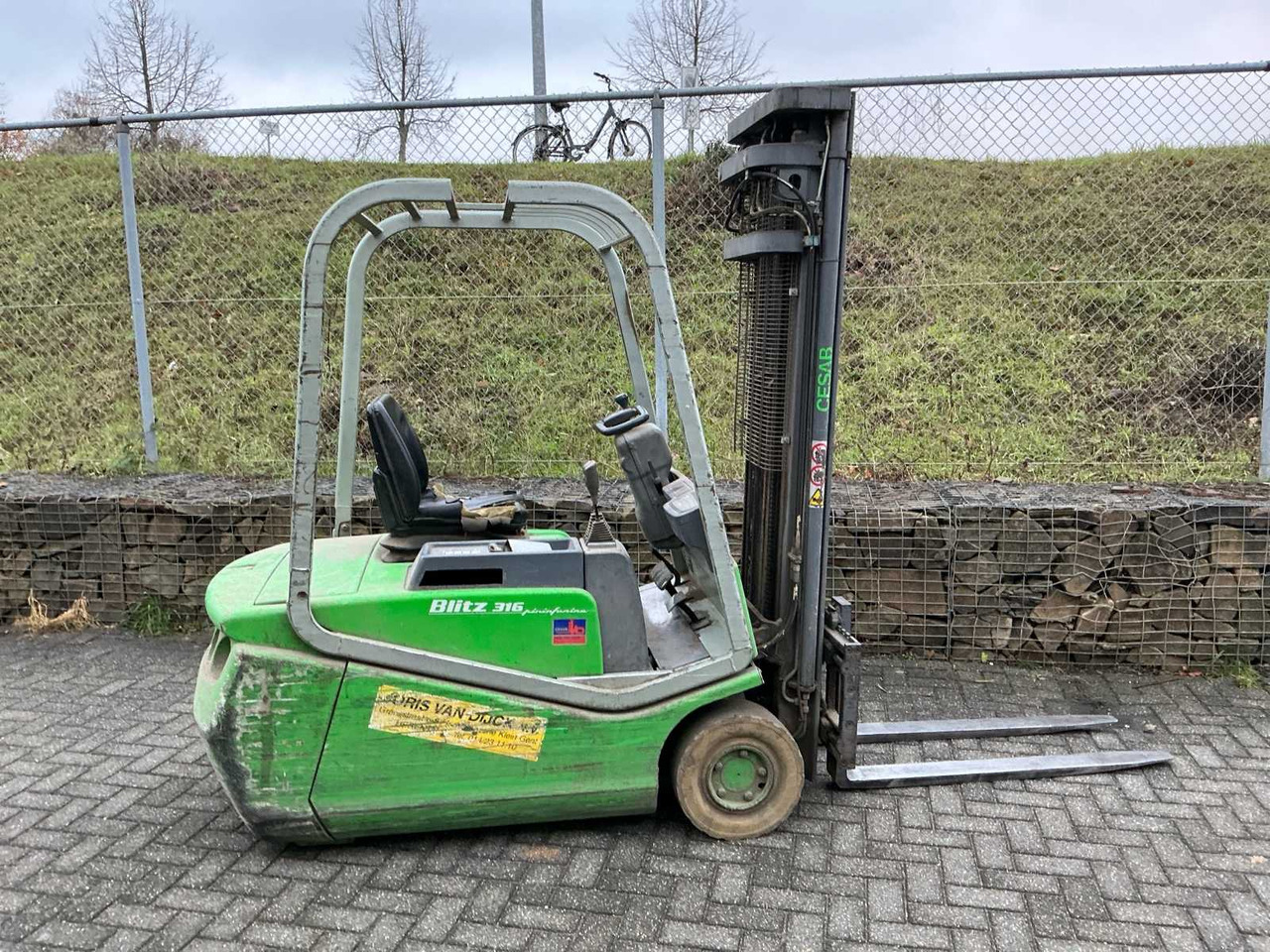 1997 CESAB BLITZ 316 FORKLIFT - Chariot élévateur: photos 4 1997 CESAB BLITZ 316 FORKLIFT - Chariot élévateur: photos 4