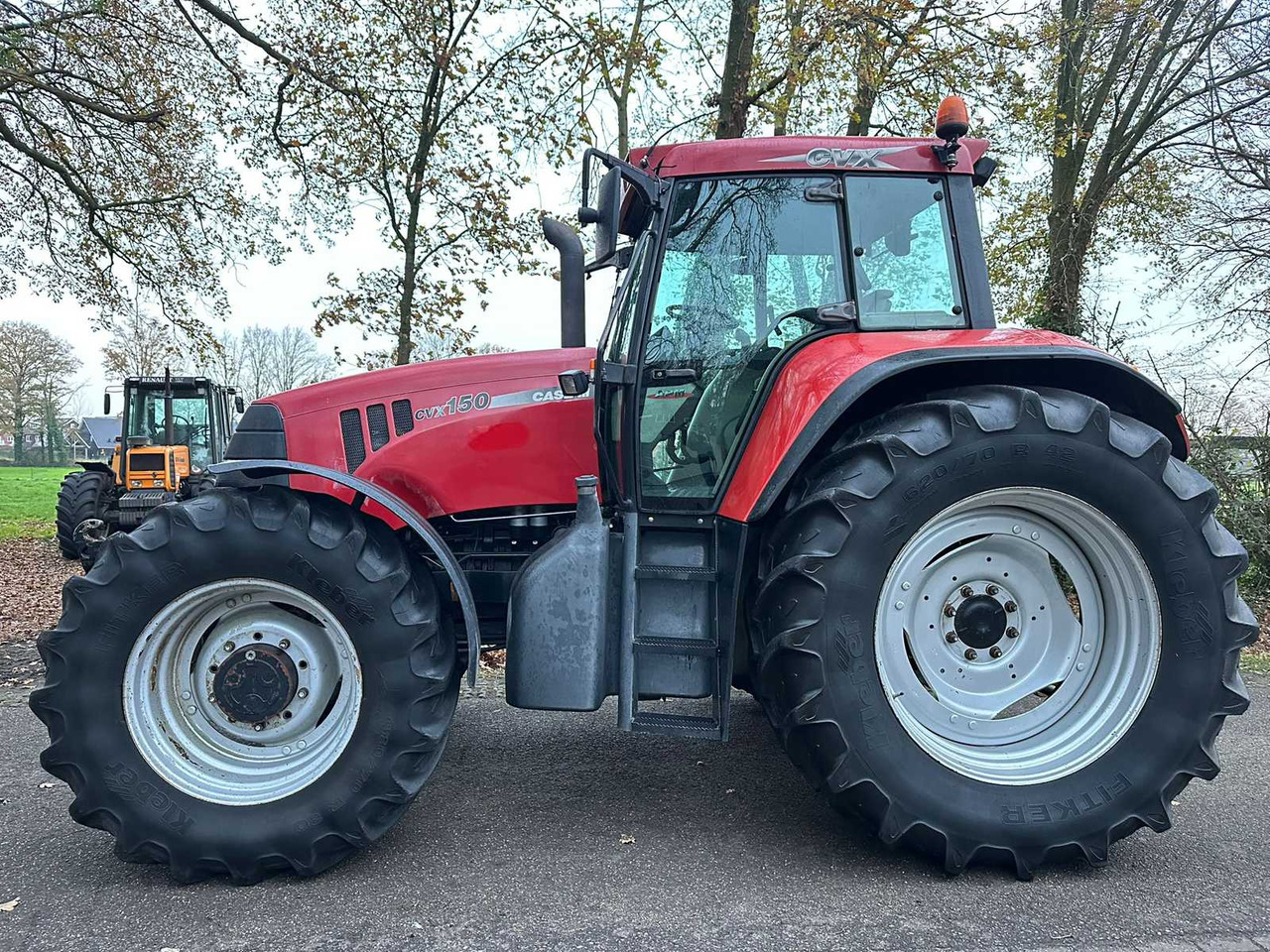 2001 CASE CVX 150 ALL-WHEEL DRIVE FARM TRACTOR - Tracteur agricole: photos 2 2001 CASE CVX 150 ALL-WHEEL DRIVE FARM TRACTOR - Tracteur agricole: photos 2