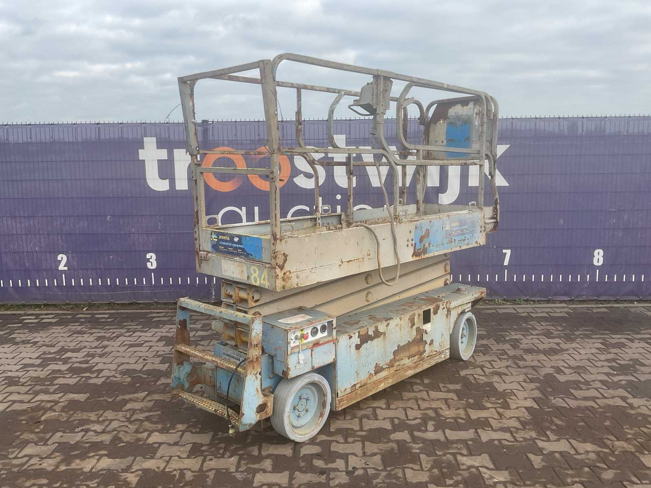 2005 - MEC - 2633ES - SCISSOR LIFT - Nacelle: photos 3 2005 - MEC - 2633ES - SCISSOR LIFT - Nacelle: photos 3