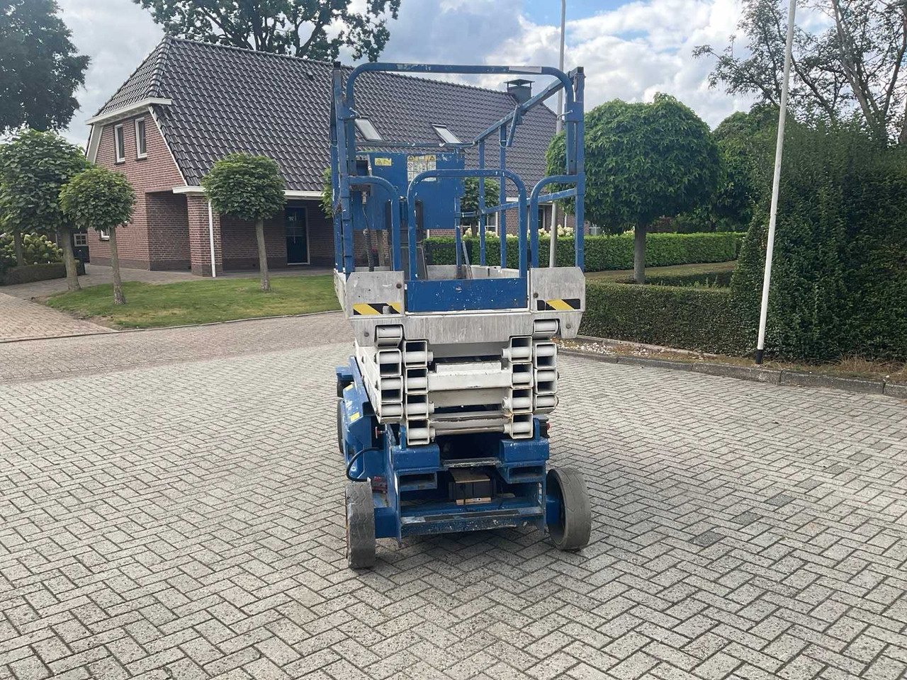 2006 JLG. 3246 ES AERIAL PLATFORM - Nacelle: photos 3 2006 JLG. 3246 ES AERIAL PLATFORM - Nacelle: photos 3