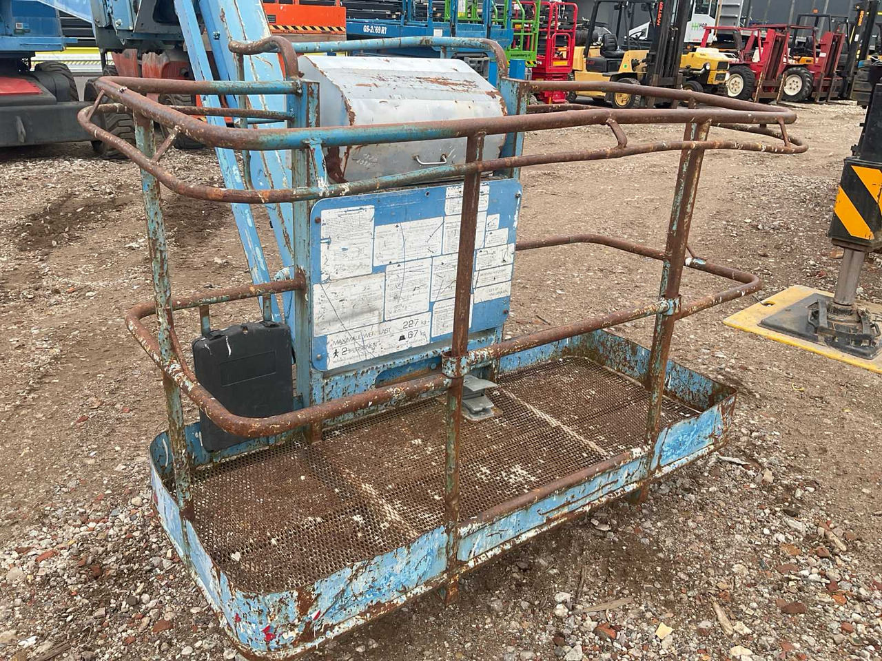 Nacelle 2007 AICHI SP21AJ TELESCOPIC BOOM LIFT: photos 19 Nacelle 2007 AICHI SP21AJ TELESCOPIC BOOM LIFT: photos 19