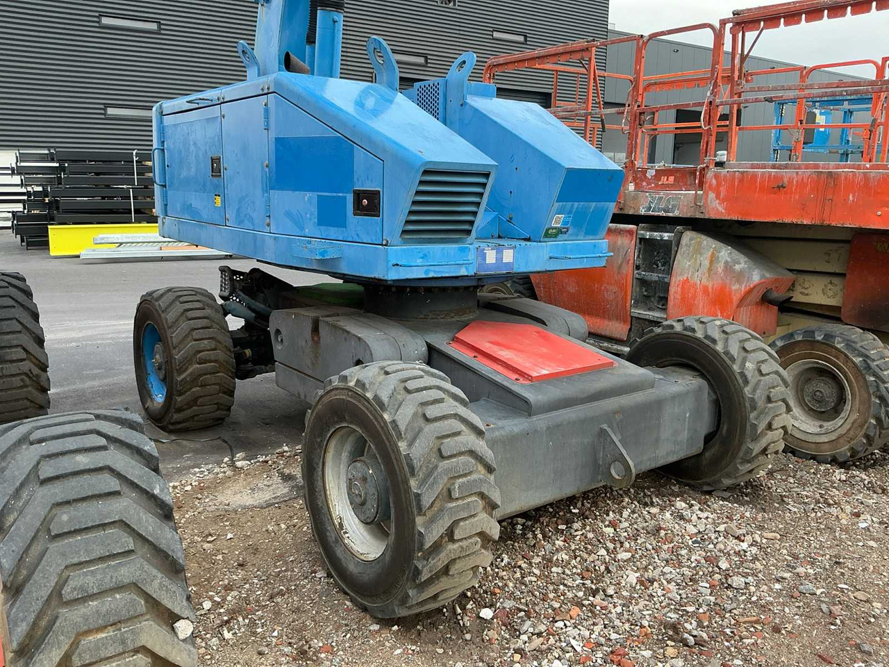 Nacelle 2007 AICHI SP21AJ TELESCOPIC BOOM LIFT: photos 6 Nacelle 2007 AICHI SP21AJ TELESCOPIC BOOM LIFT: photos 6