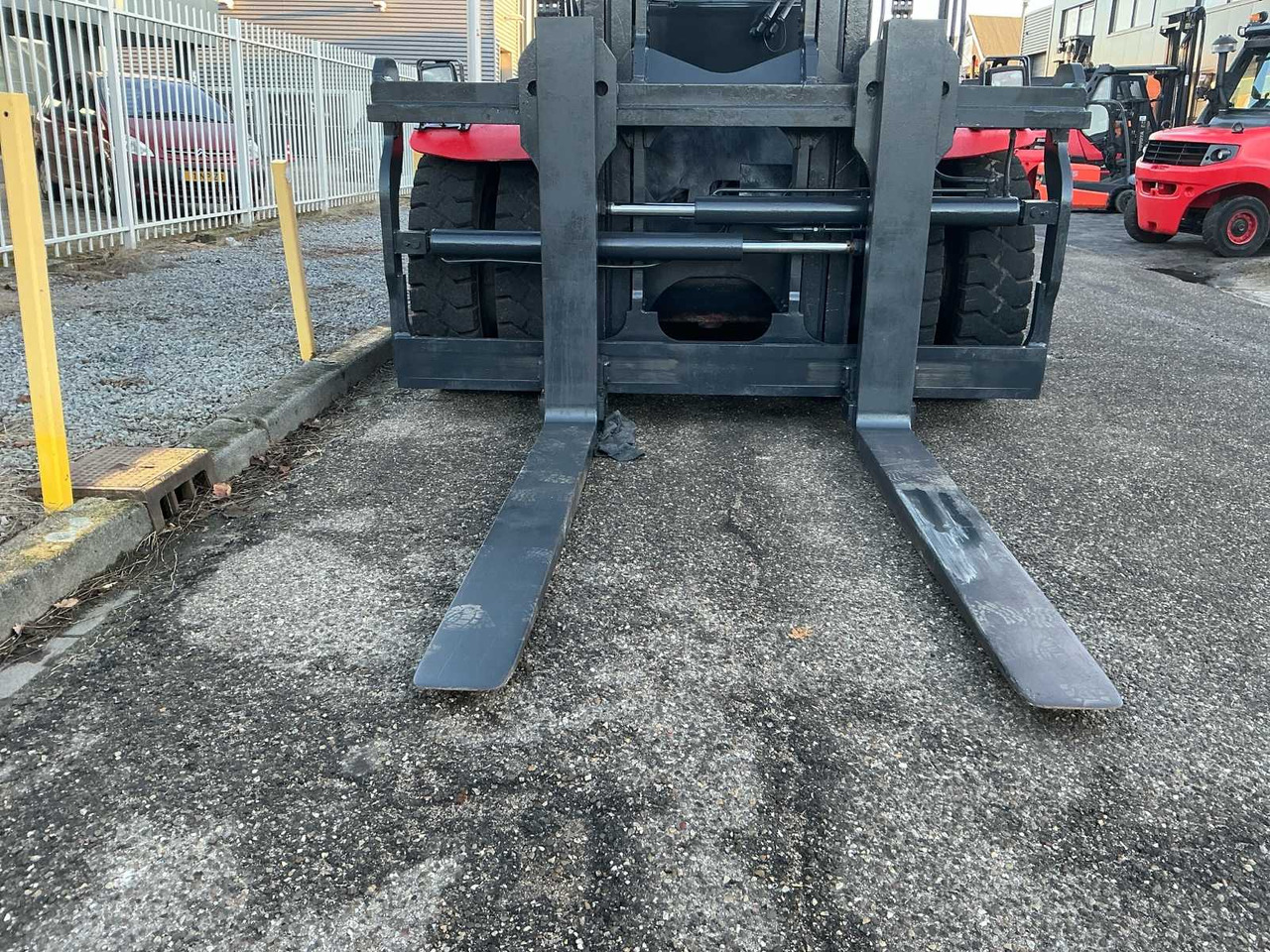 2007 LINDE H180 FORKLIFT - Chariot élévateur: photos 2 2007 LINDE H180 FORKLIFT - Chariot élévateur: photos 2