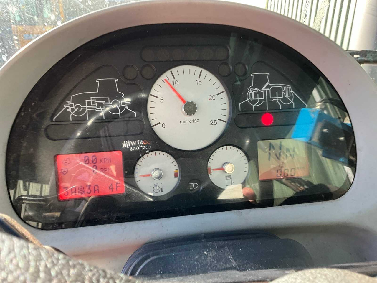 Tracteur agricole 2007 MASSEY FERGUSON 6480 FOUR WHEEL DRIVE FARM TRACTOR: photos 18