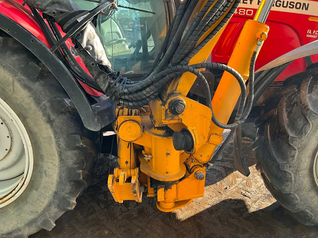 Tracteur agricole 2007 MASSEY FERGUSON 6480 FOUR WHEEL DRIVE FARM TRACTOR: photos 12