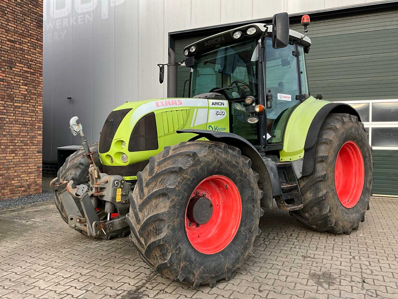 2009 CLAAS ARION 640 A19 FOUR-WHEEL DRIVE FARM TRACTOR - Tracteur agricole: photos 1 2009 CLAAS ARION 640 A19 FOUR-WHEEL DRIVE FARM TRACTOR - Tracteur agricole: photos 1