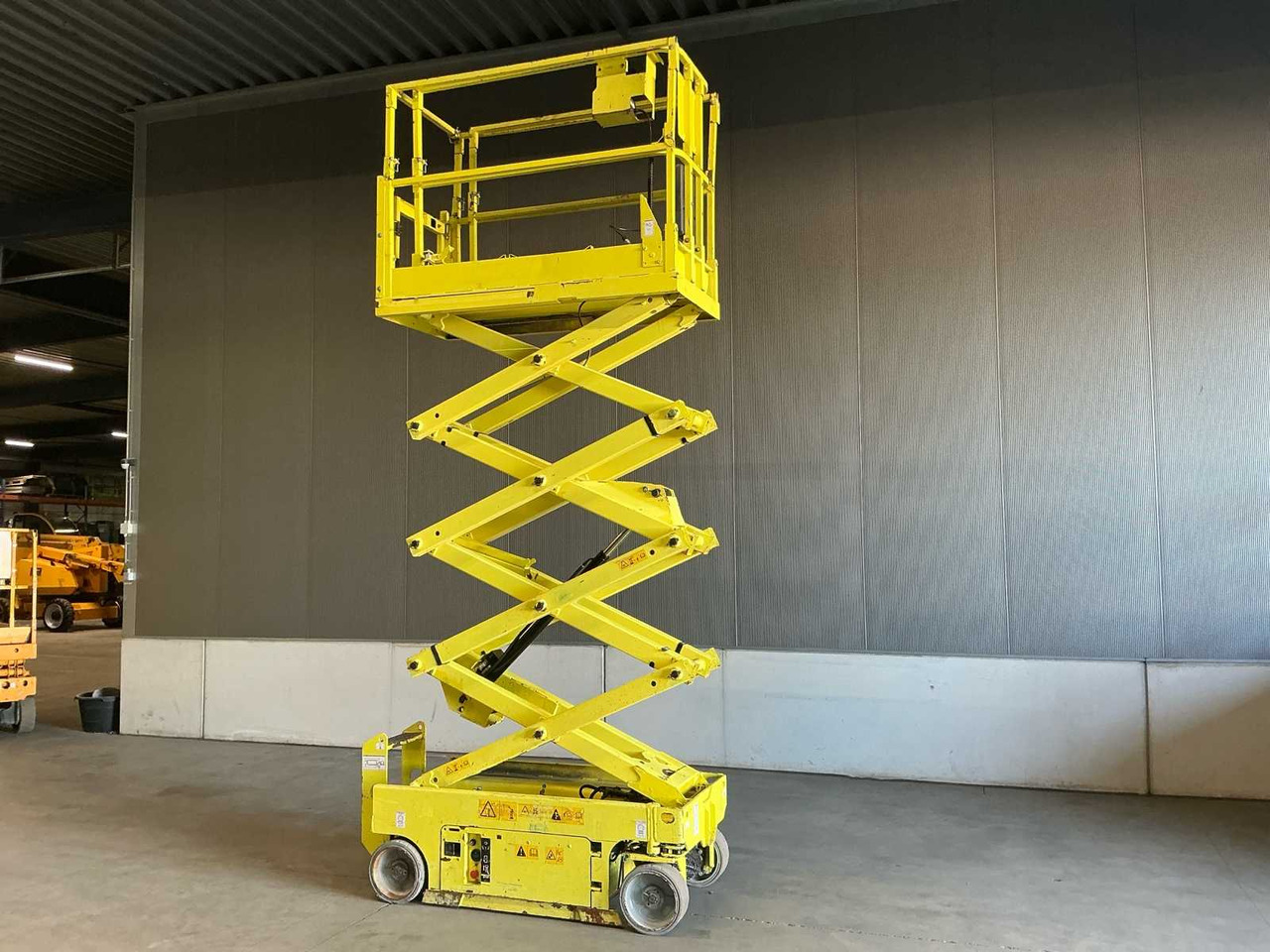 2009 GENIE GS1932 AERIAL PLATFORM - Nacelle: photos 2 2009 GENIE GS1932 AERIAL PLATFORM - Nacelle: photos 2