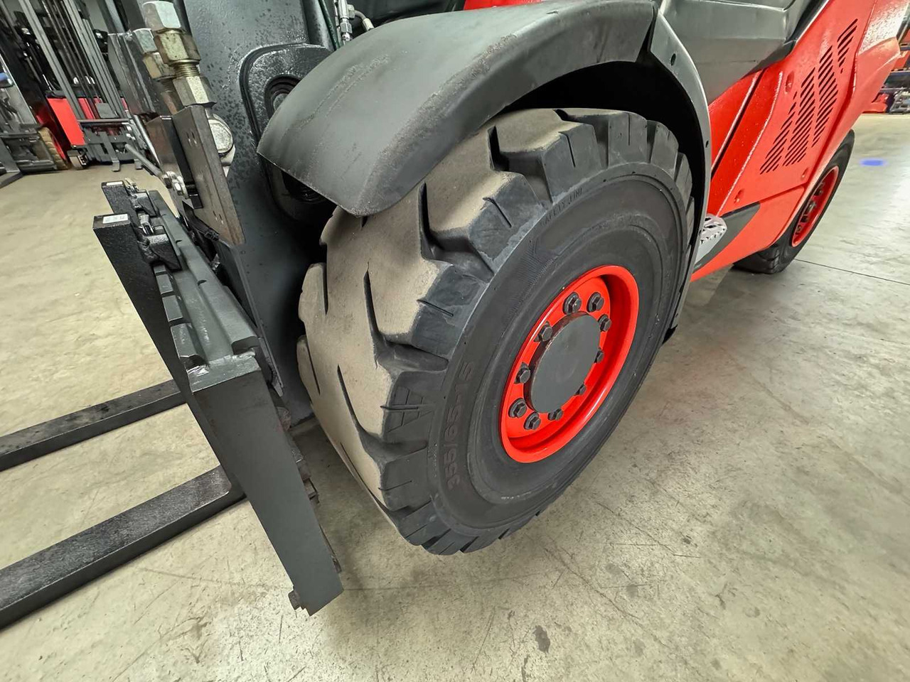 Chariot élévateur 2015 LINDE H50D 5,000KG TRIPLEX 666CM 3+4TH VALVE DIESEL FORKLIFT FORKLIFT 15,862 HOURS.: photos 10 Chariot élévateur 2015 LINDE H50D 5,000KG TRIPLEX 666CM 3+4TH VALVE DIESEL FORKLIFT FORKLIFT 15,862 HOURS.: photos 10
