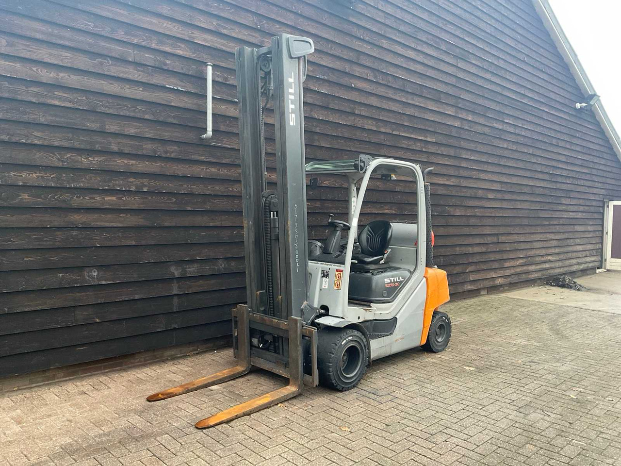 2018 STILL RX 70-30T FORKLIFT - Chariot élévateur: photos 1 2018 STILL RX 70-30T FORKLIFT - Chariot élévateur: photos 1