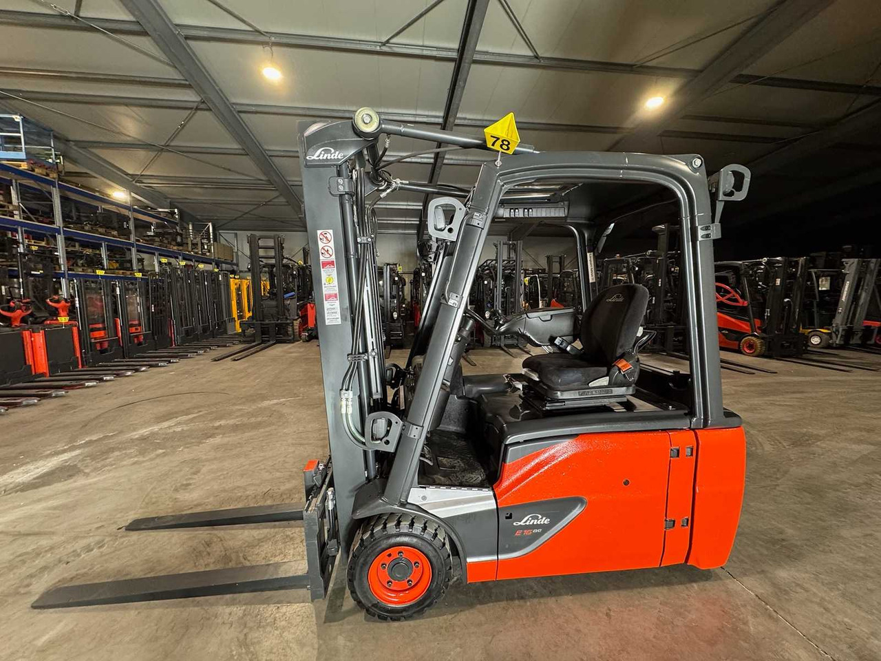 2020 LINDE E16L EVO DUPLEX FREE LIFT 3RD + 4TH VALVE ELECTRIC FORKLIFT 10,364 HOURS - Chariot élévateur: photos 2 2020 LINDE E16L EVO DUPLEX FREE LIFT 3RD + 4TH VALVE ELECTRIC FORKLIFT 10,364 HOURS - Chariot élévateur: photos 2